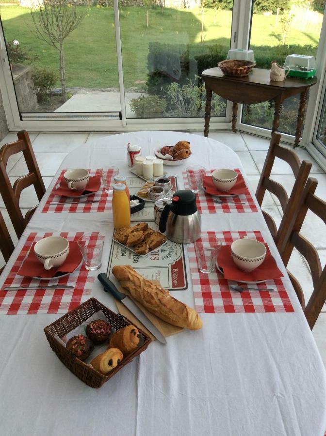 Relais Des Chaux Bed & Breakfast Saint-Jean-des-Ollières Екстериор снимка