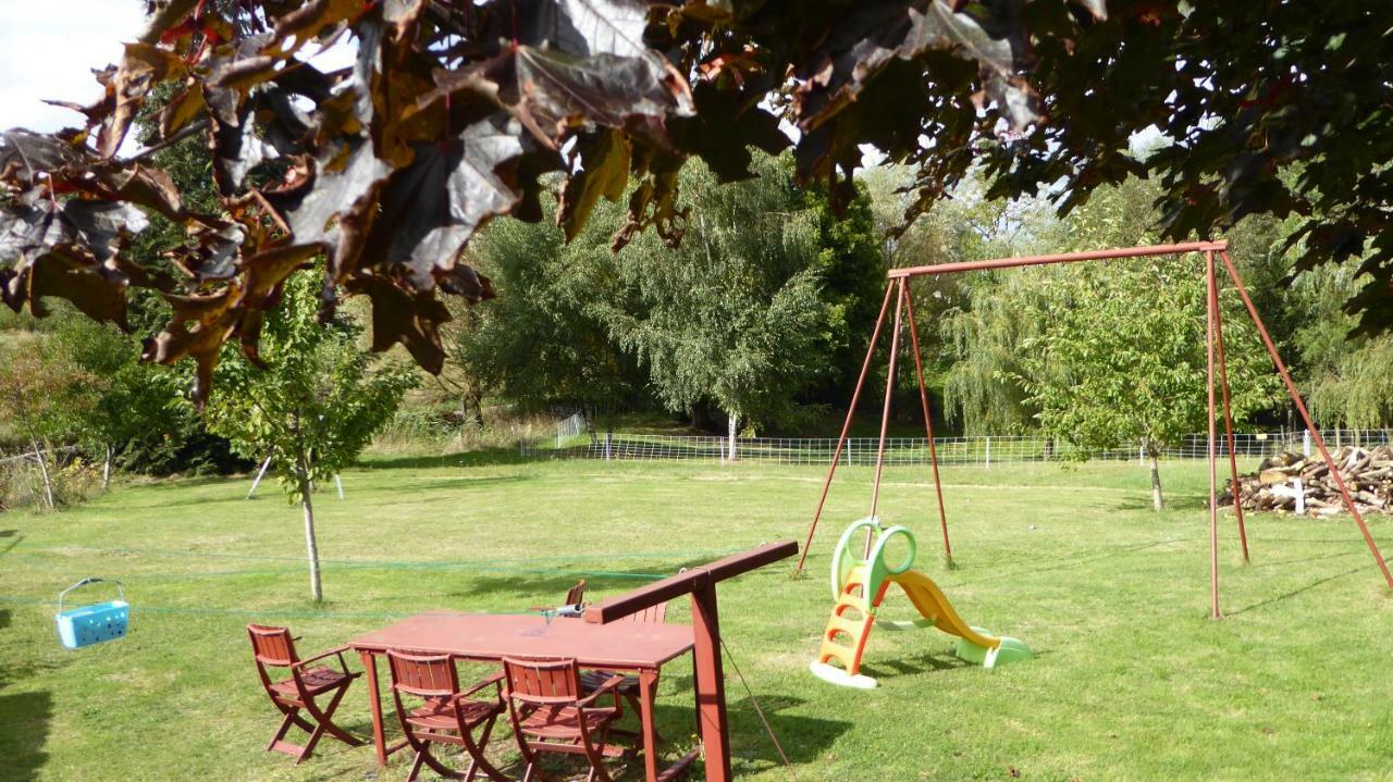 Relais Des Chaux Bed & Breakfast Saint-Jean-des-Ollières Екстериор снимка